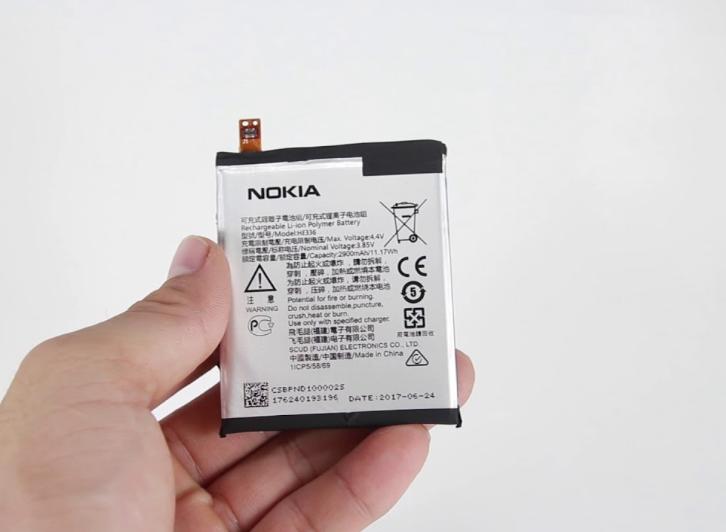 Thay Pin Nokia 5 HE336