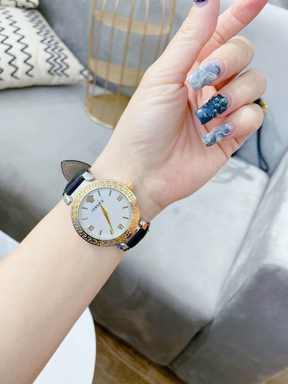 Đồng hồ thời trang nữ Versace