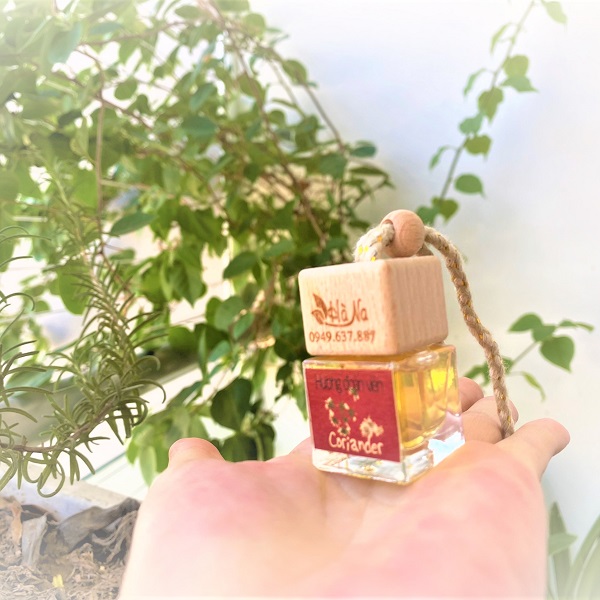 Tinh Dầu Treo Mùi Già Hà Na