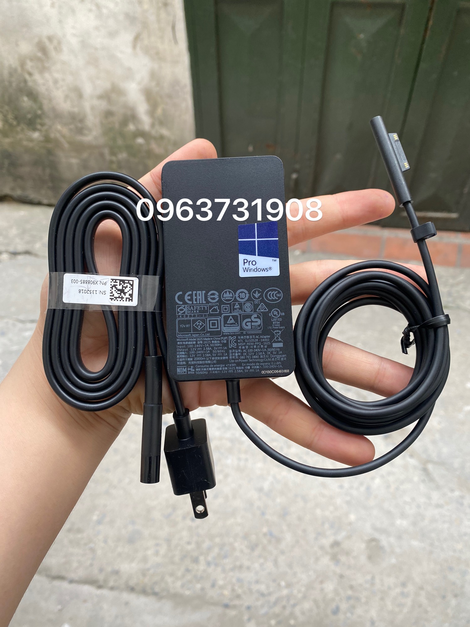 Bộ sạc Microsoft Surface Pro 3 bản gốc theo máy