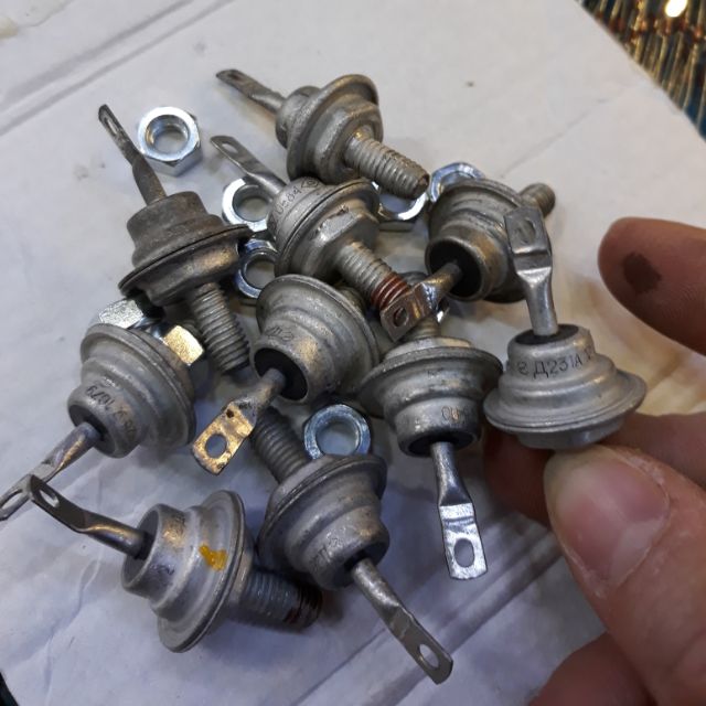 2c điot nạp 10A nga