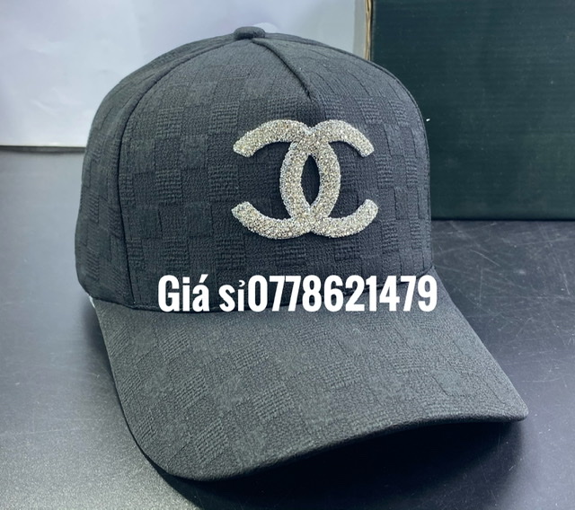 Nón kết xốp đính đá - mũ lưỡi trai đá logo neo có tem thời trang nữ
