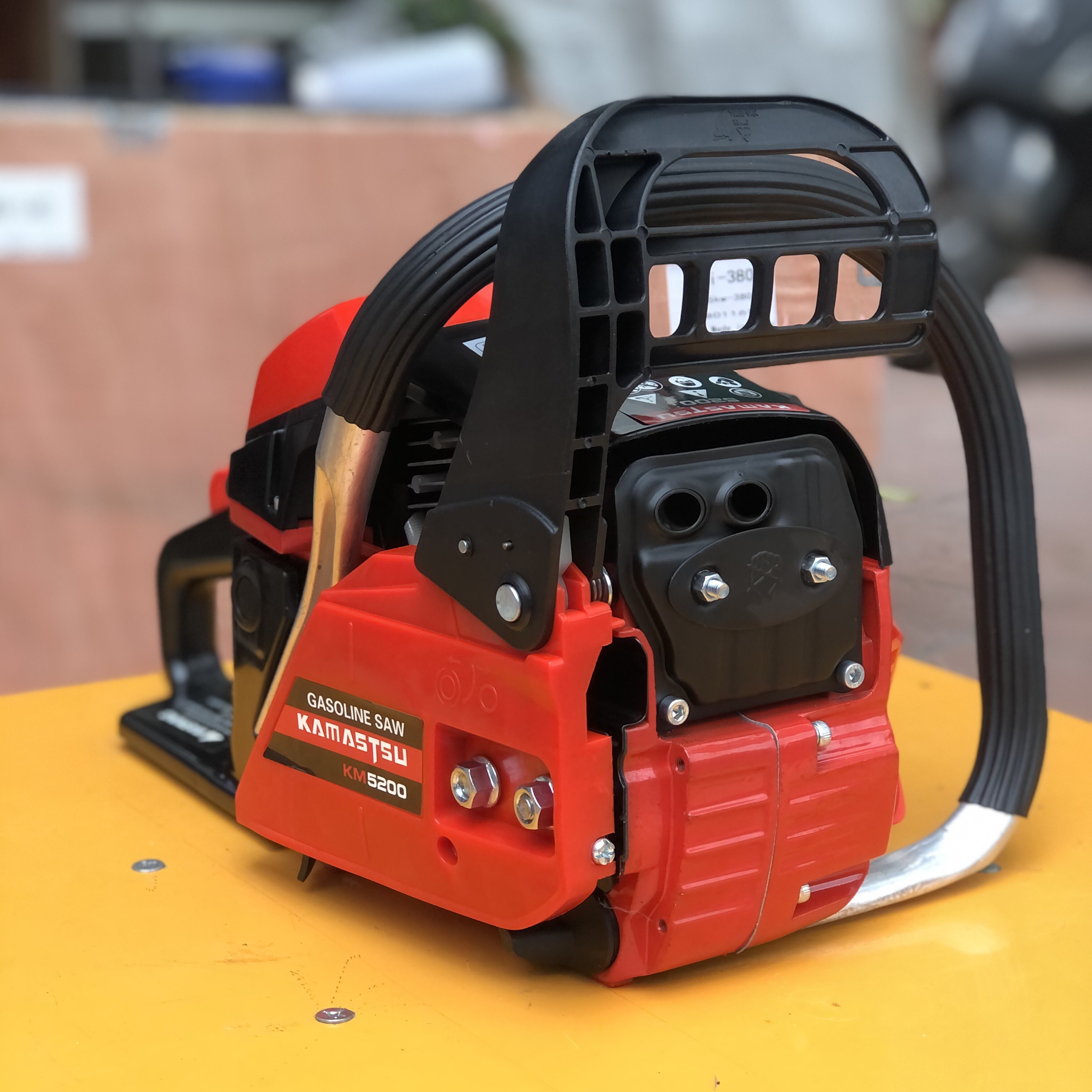 Máy Cưa Xích Kamastsu KM5200 ( bao gồm Lam Xích )