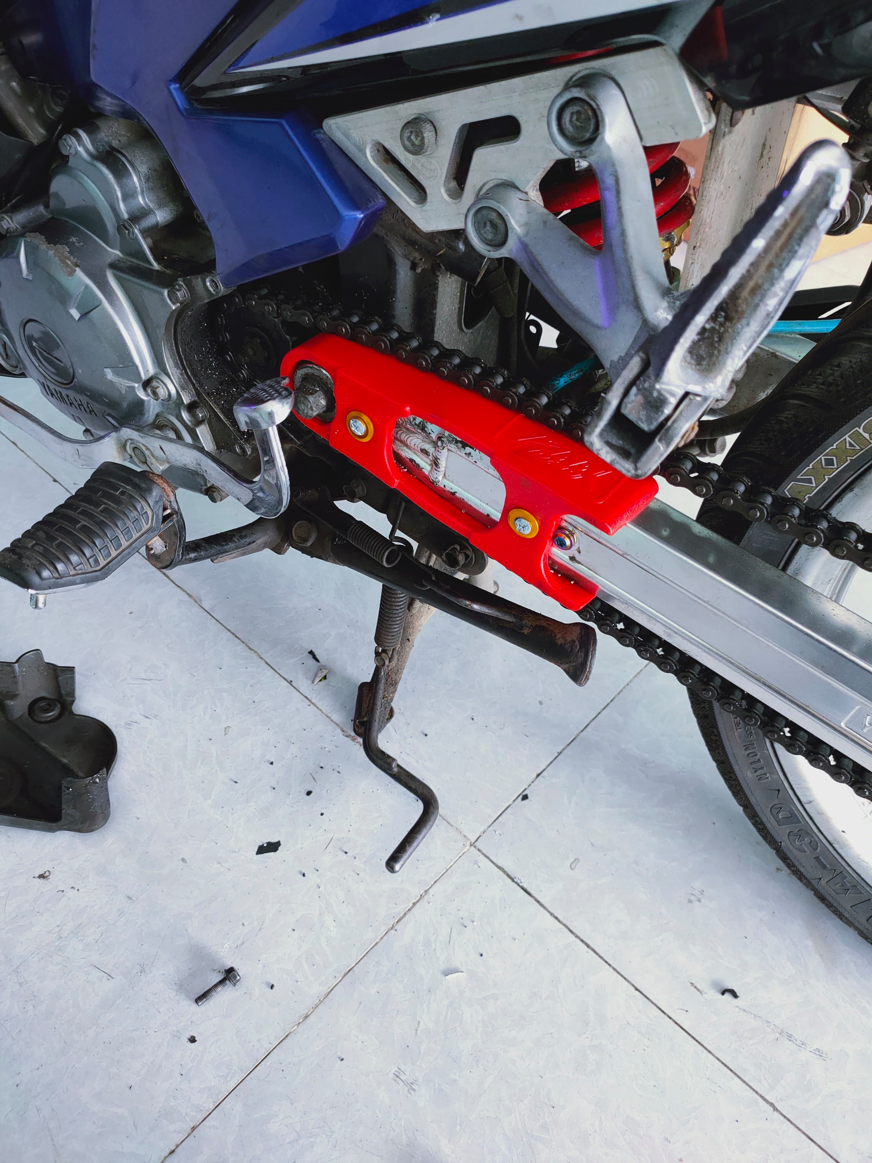 Đỡ sên King drag êm cho nhiều dòng xe số , ex 150 , wxx 135 , winer , raider , satria , sonic , wave , rim , cup , sirius....v...v