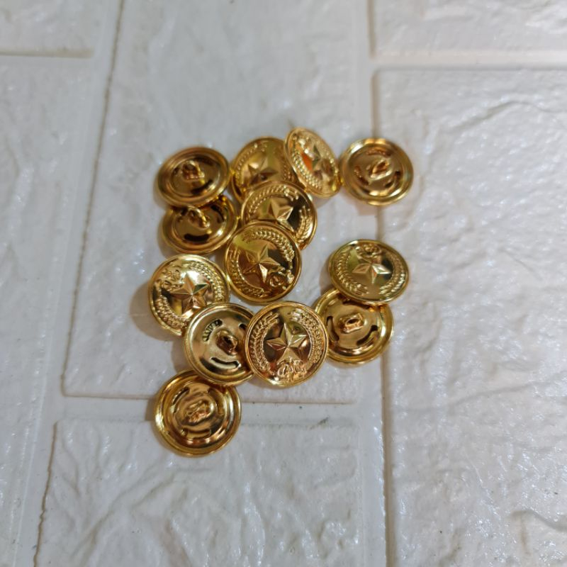 Cúc áo vàng CA loại to