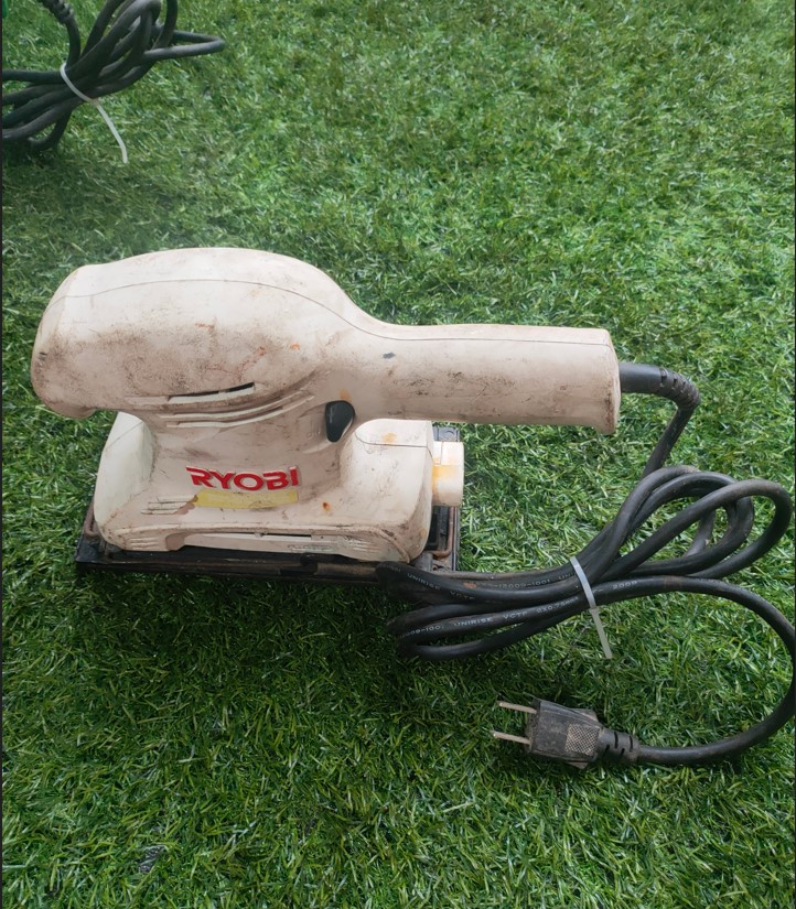 Chà nhám rung RYOBI hàng Nhật bãi
