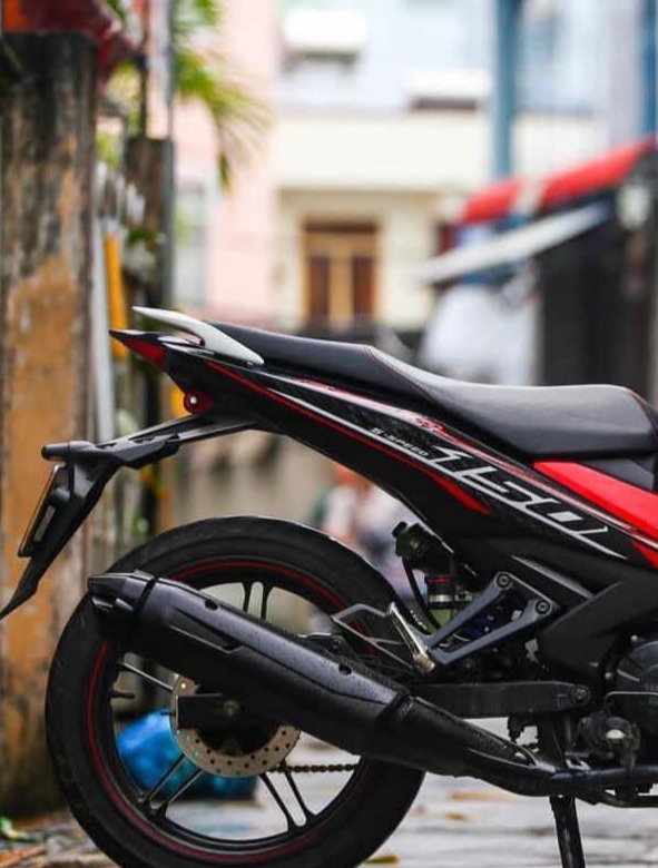 Tem Rời Ex Y15ZR 150 Dán Xe TRắng Đen