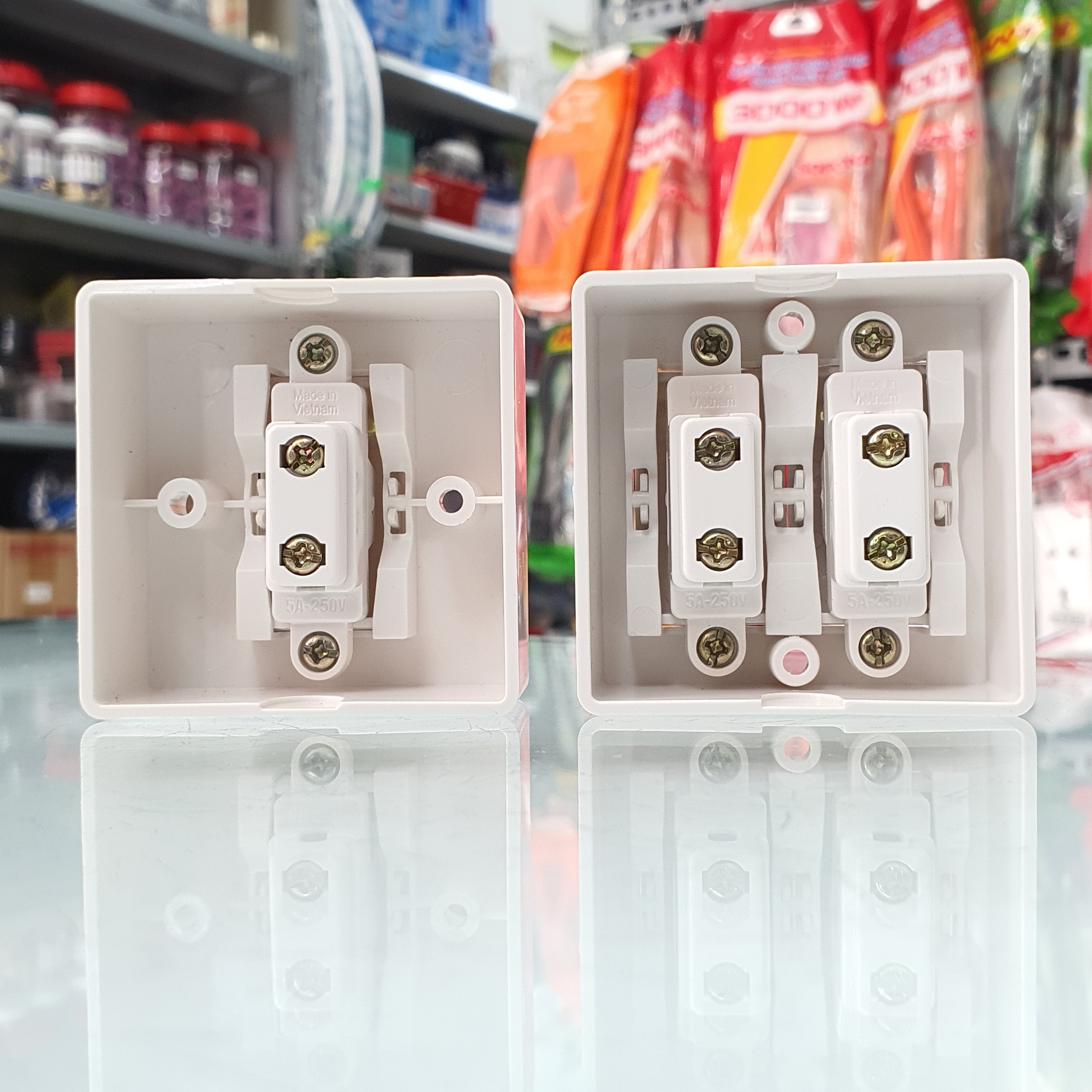 Công tắc điện đơn E1S, công tắc điện đôi E2S cao cấp dòng E SOPOKA