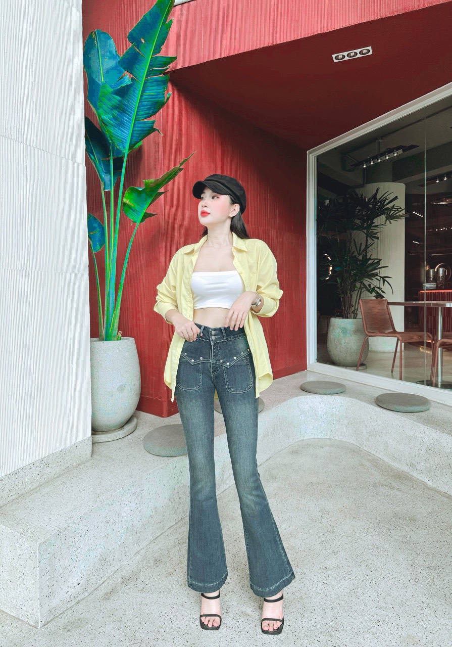 quần jean nữ loe 2 nút peplum có 2 màu chất co giãn