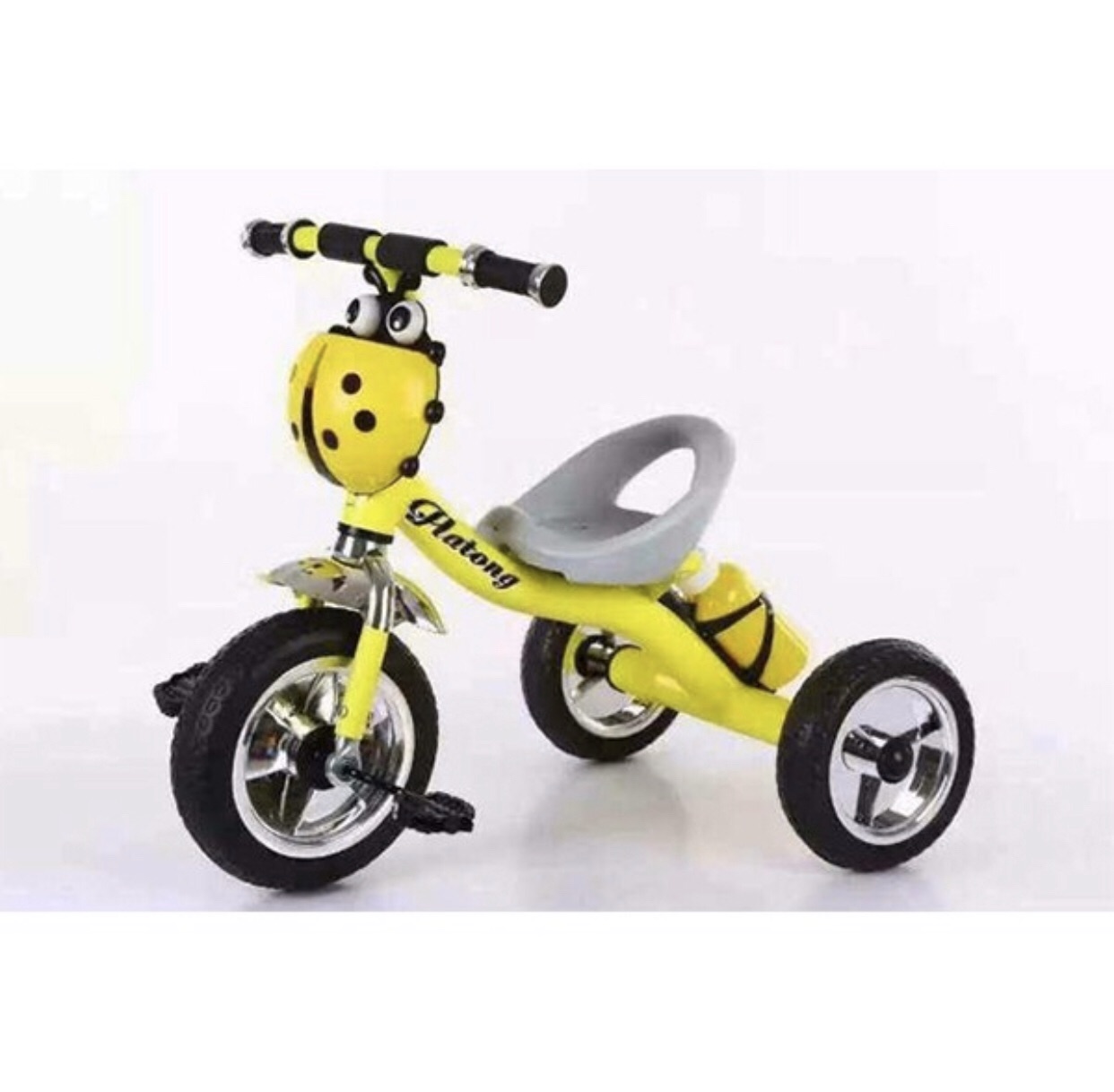 Xe đạp 3 bánh giỏ con bọ, có bình nước