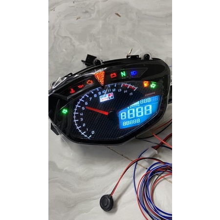 đồng hồ UMA gắn ex nhỏ và sirius