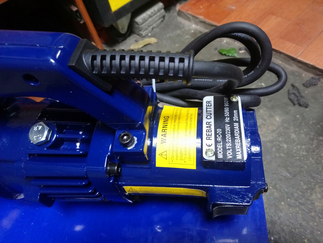 Máy cắt sắt thủy lực cầm tay RC20
