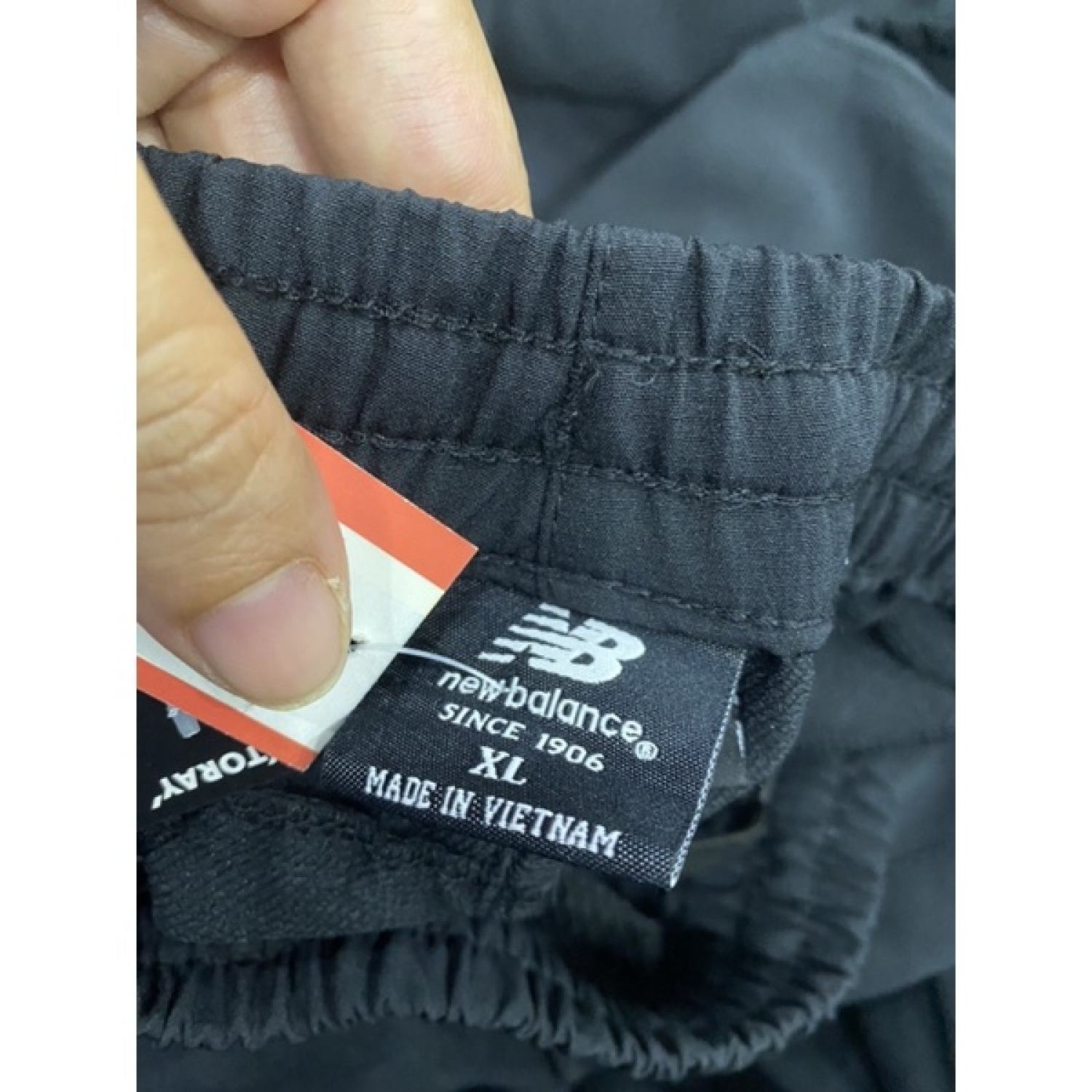 Quần gió nam NB (newbalance) VNXK ống suông