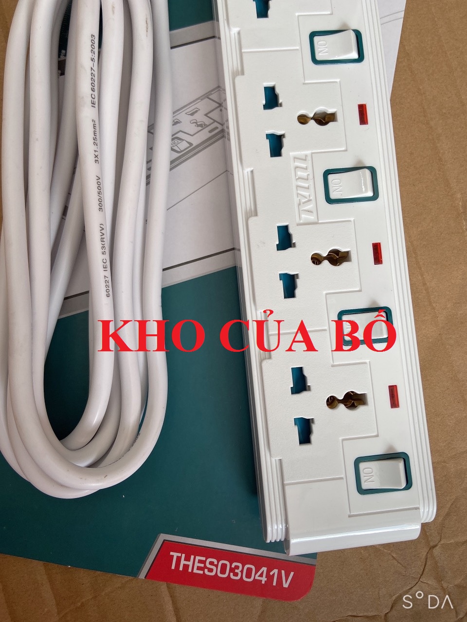 Ổ cấm điện Total THES03041V