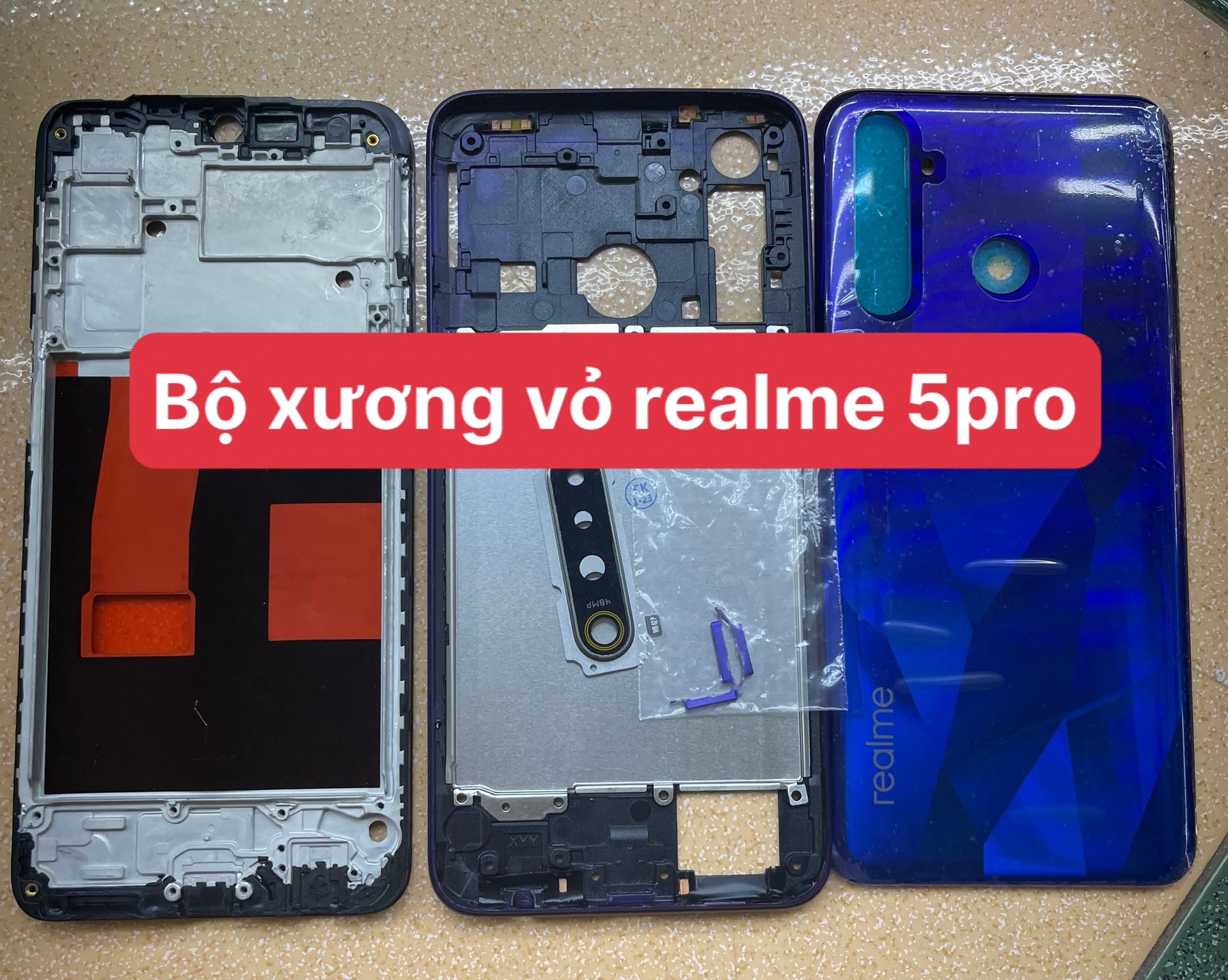 bộ xương vỏ  realme 5 pro gồm( kính cam,lưng sườn,phím bấm)
