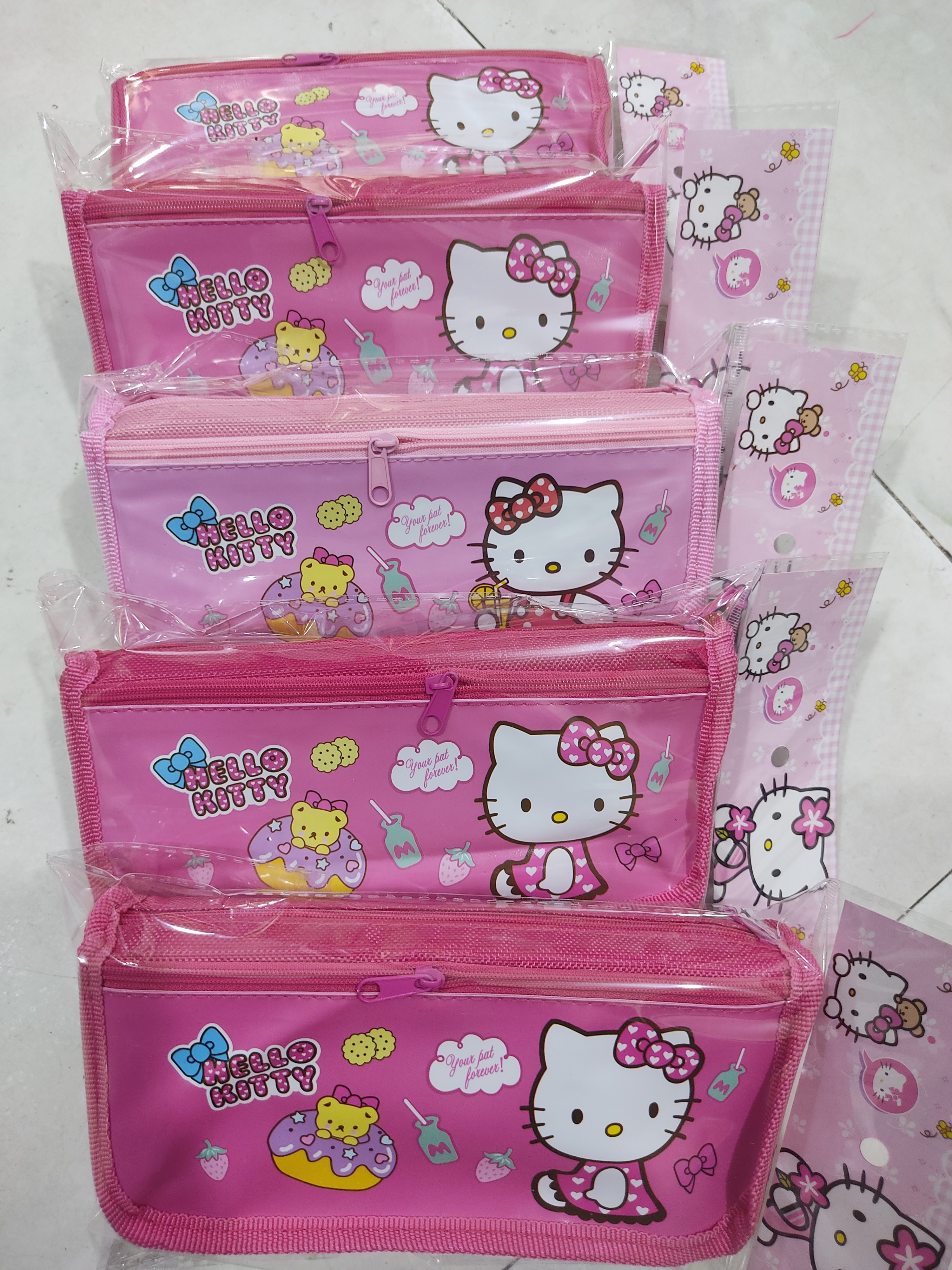 Hộp bút vải hình Kitty