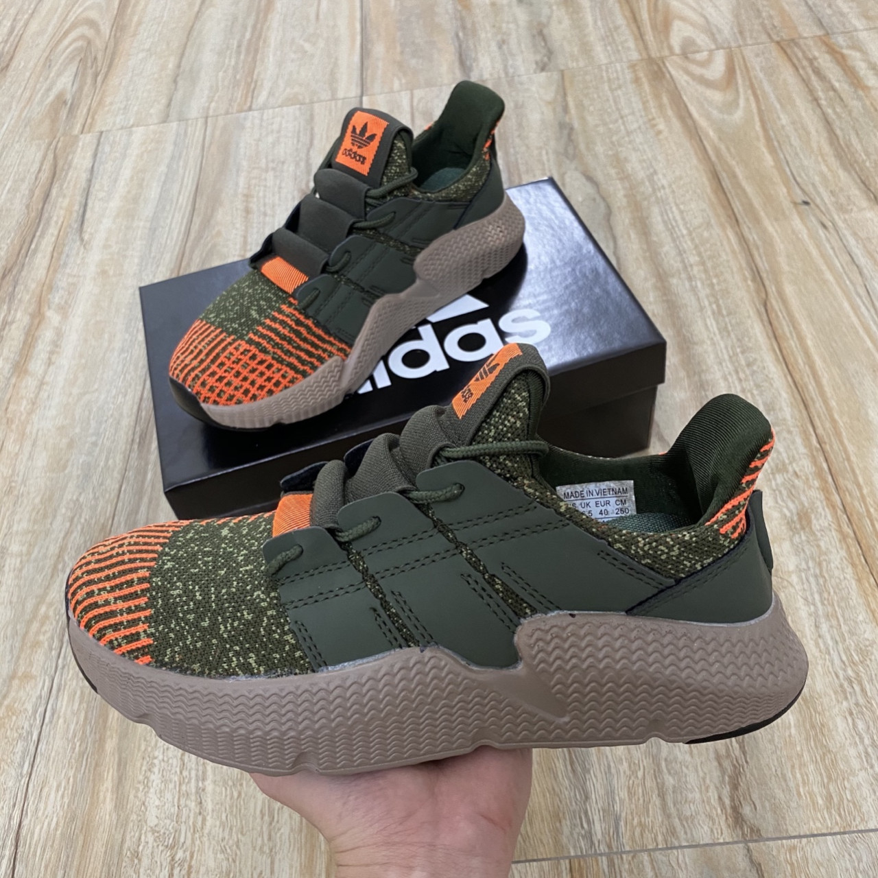 Giày adidas PROPHERE rêu