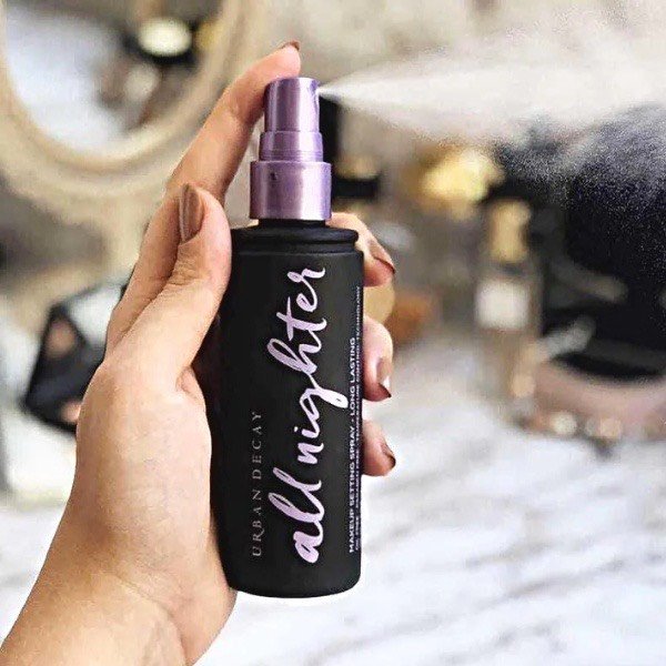 Xịt Khóa Nền Urban Decay All Nighter 118ml