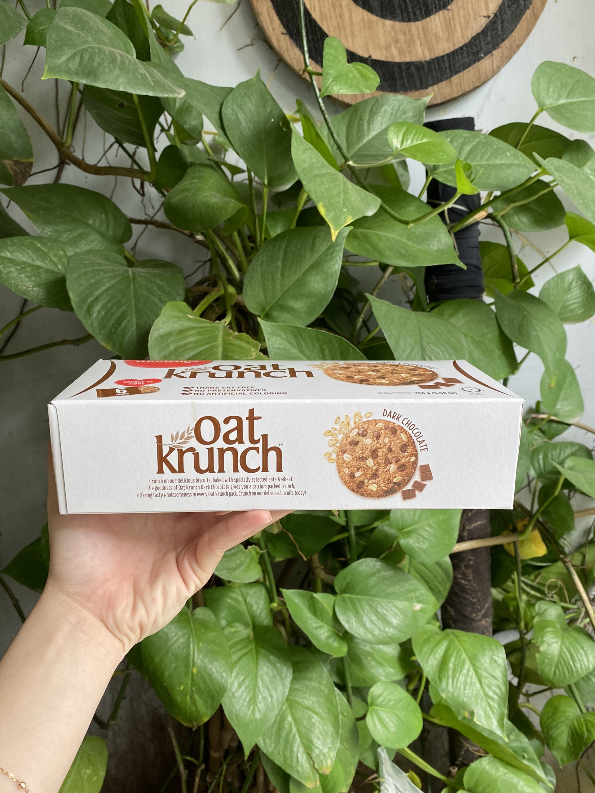 Bánh Quy Munchy's Yến Mạch Oat Krunch Socola Đen (Hộp 6 gói)