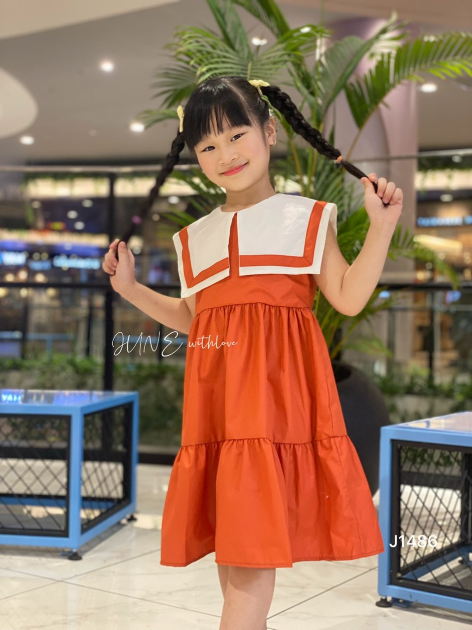 Đầm bé gái phối bảng dễ thương