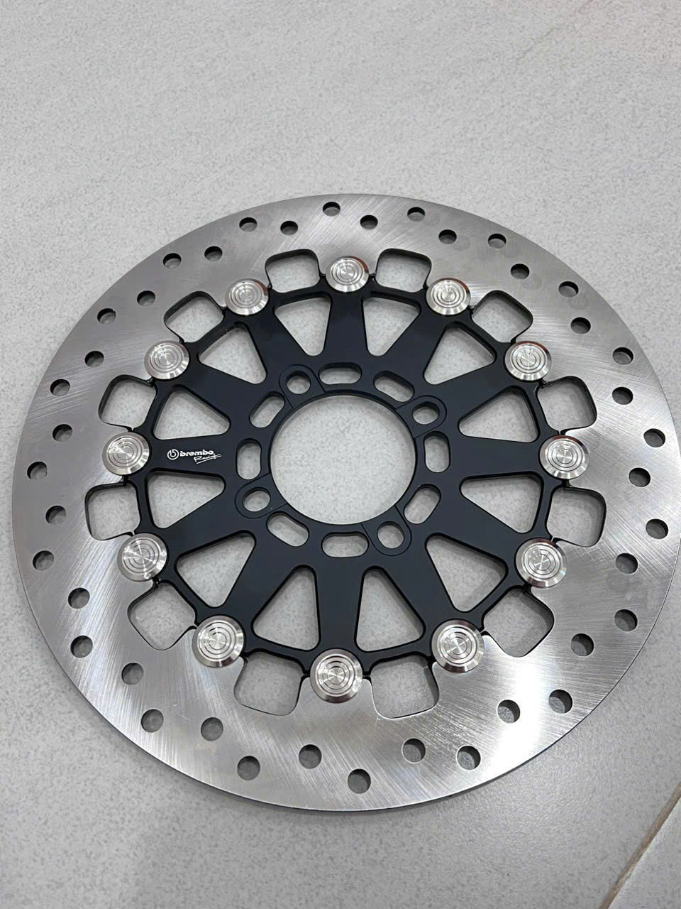 Đĩa Thắng brembo V2 267 12 khoen Khoen inox A100