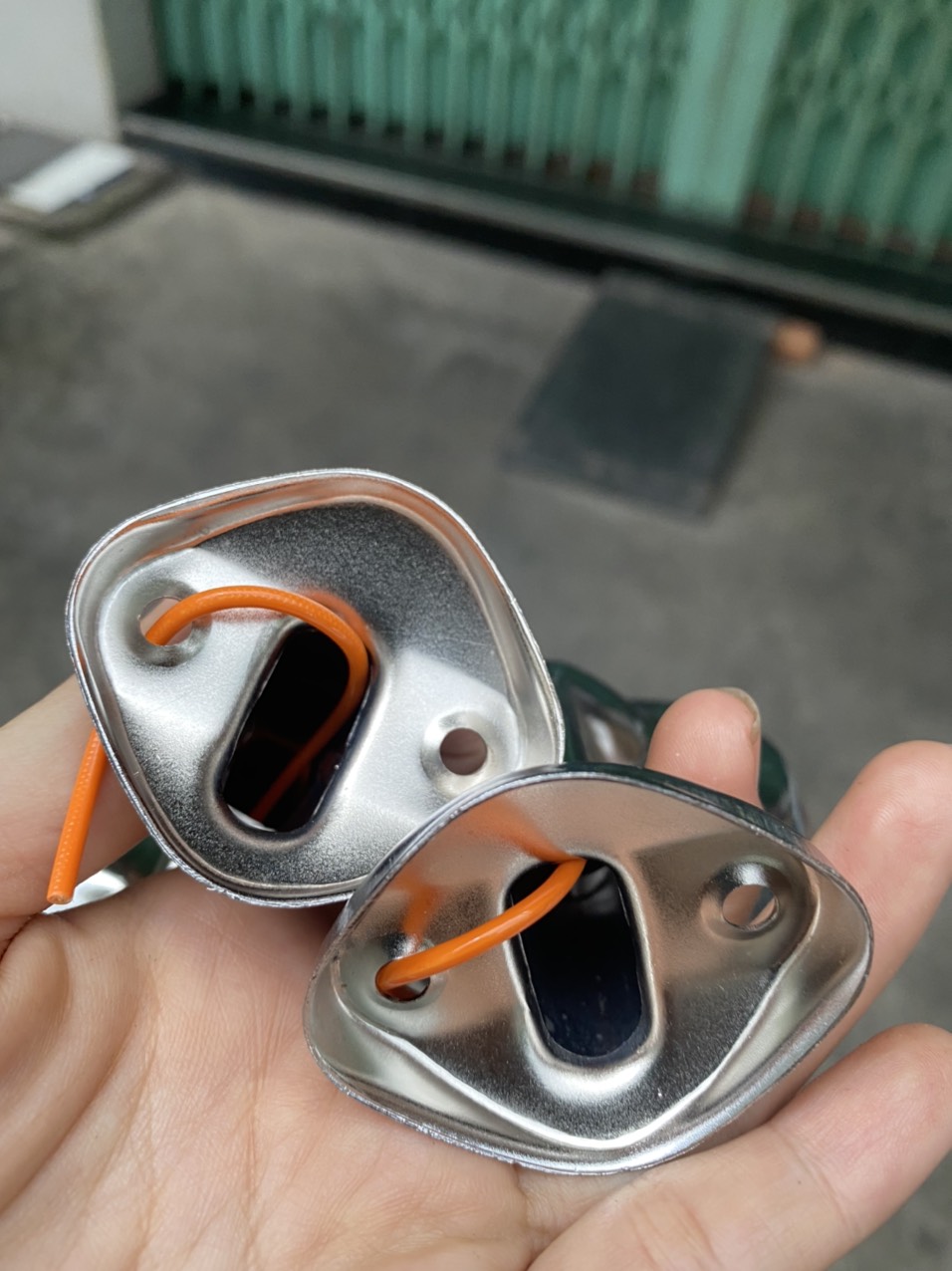 XI NHAN SAU XE CUB 78