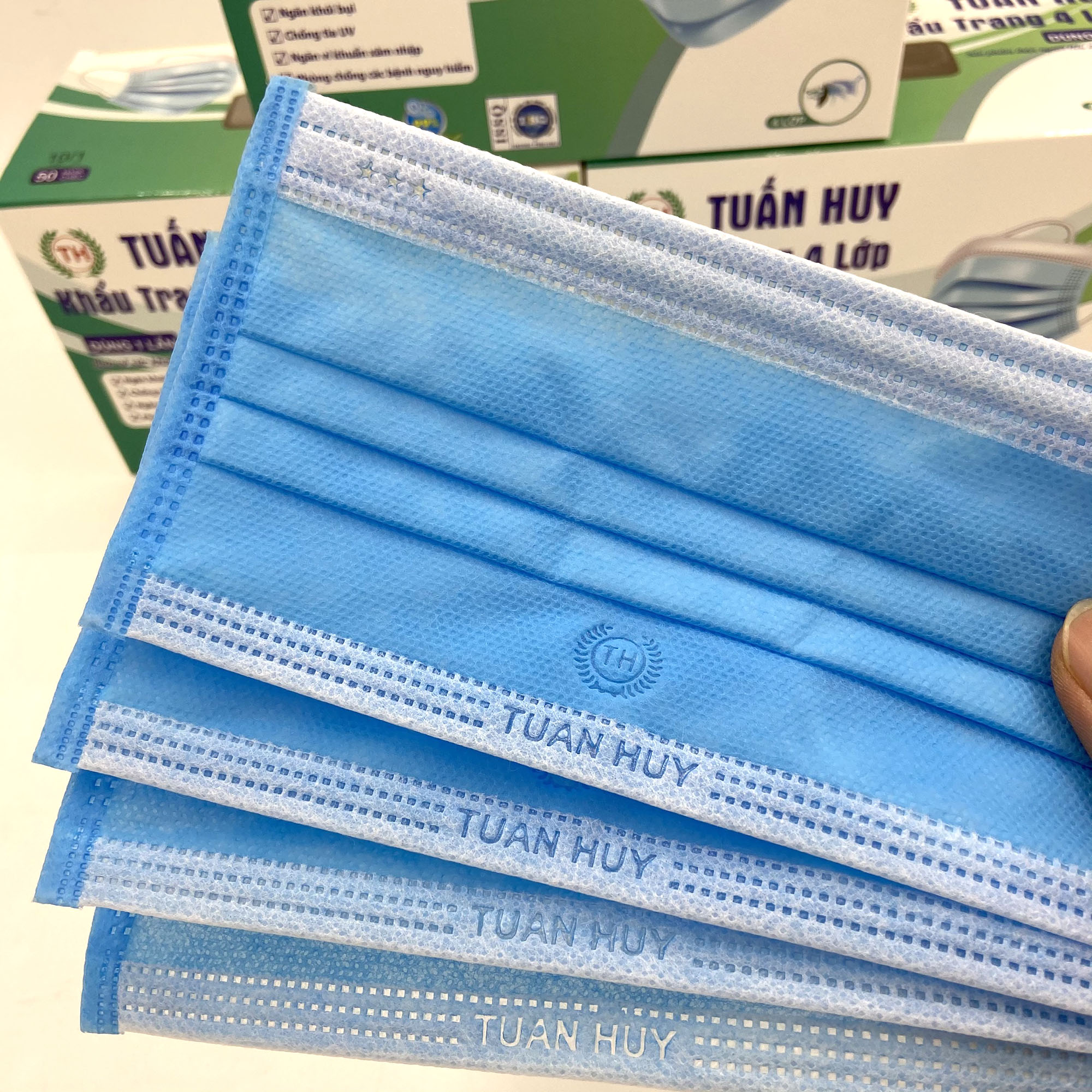 Khẩu trang y tế 4 lớp hộp 50 cái Kháng Khuẩn Có Tem niêm phong, có Logo, Đạt Tiêu Chuẩn ISO Và Kiểm Định Bộ Y Tế, khau trang y te,