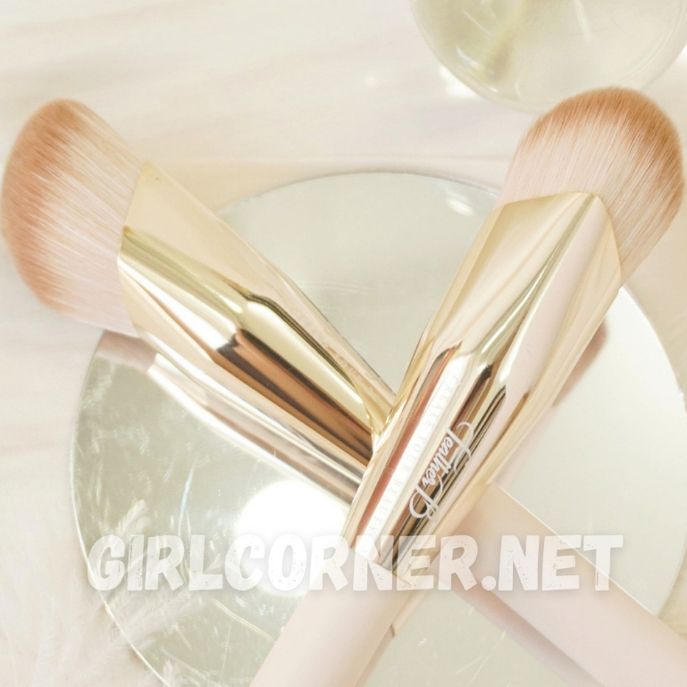Feather B Foudation Brush - Cọ nền đầu vát Feather B