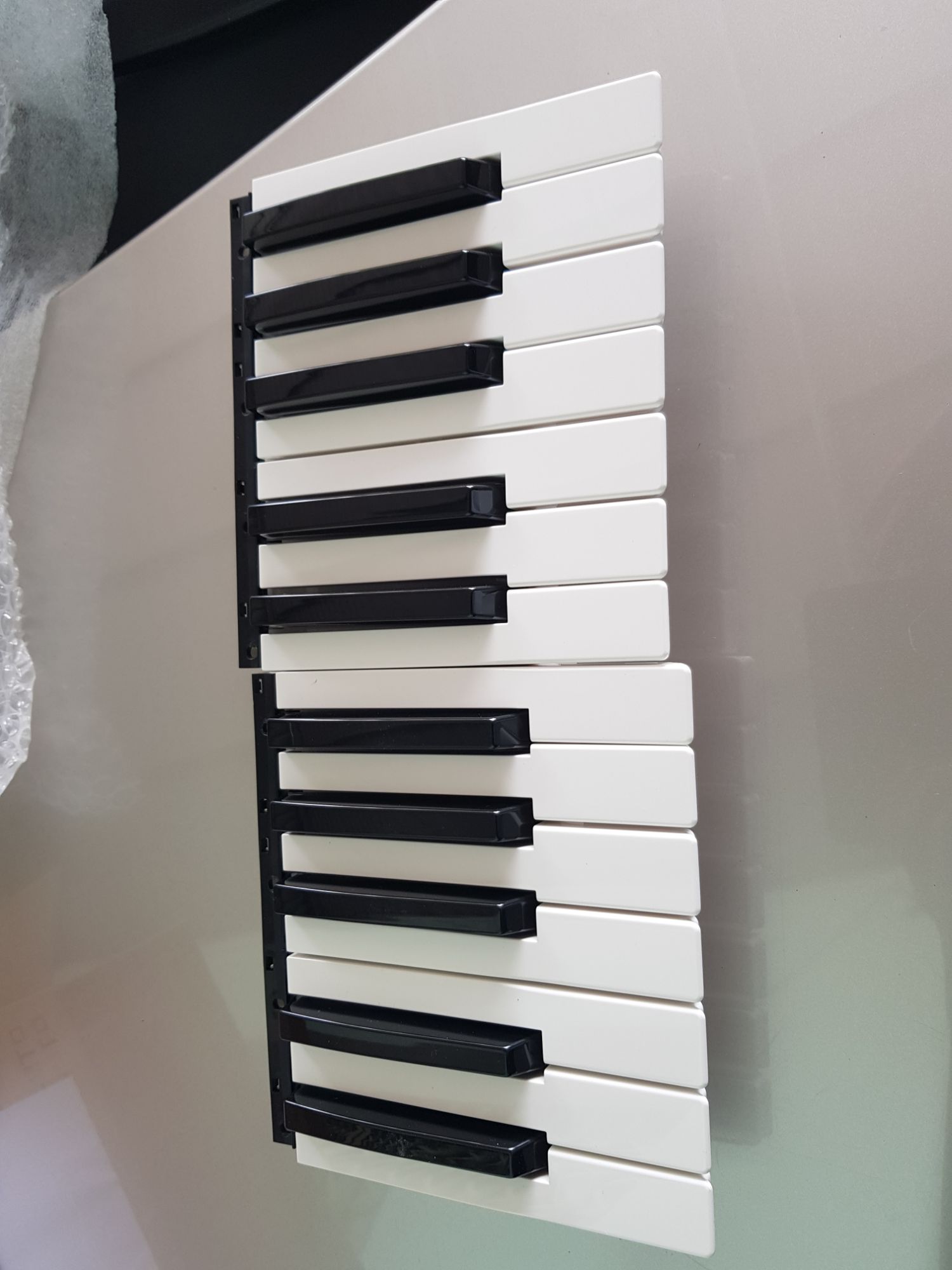 Phím đàn Korg Pa700 (1 Octave)
