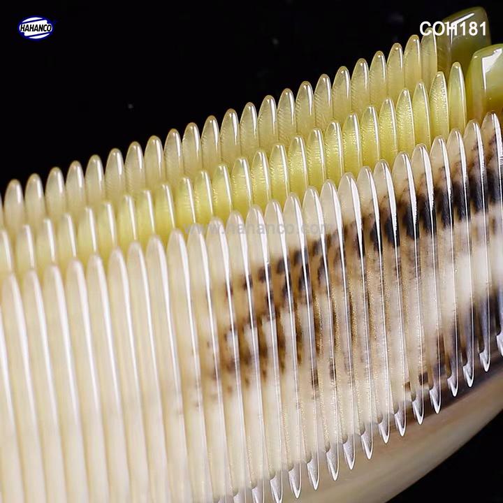 Lược Sừng xuất Nhật - Múi bưởi nhỏ gọn có thể bỏ túi (Size: S- 11cm) COH181 - Horn Comb of HAHANCO