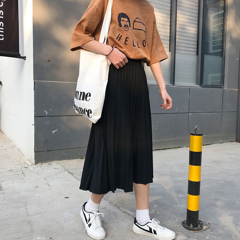 Chân váy quốc dân mix gì cũng đẹp