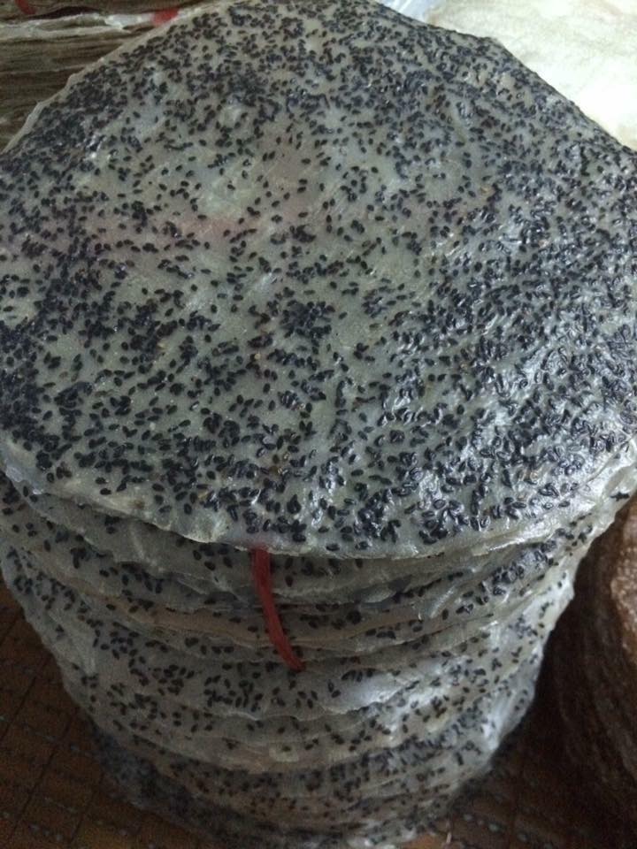 Bánh tráng nướng mè đen (50c/xấp)
