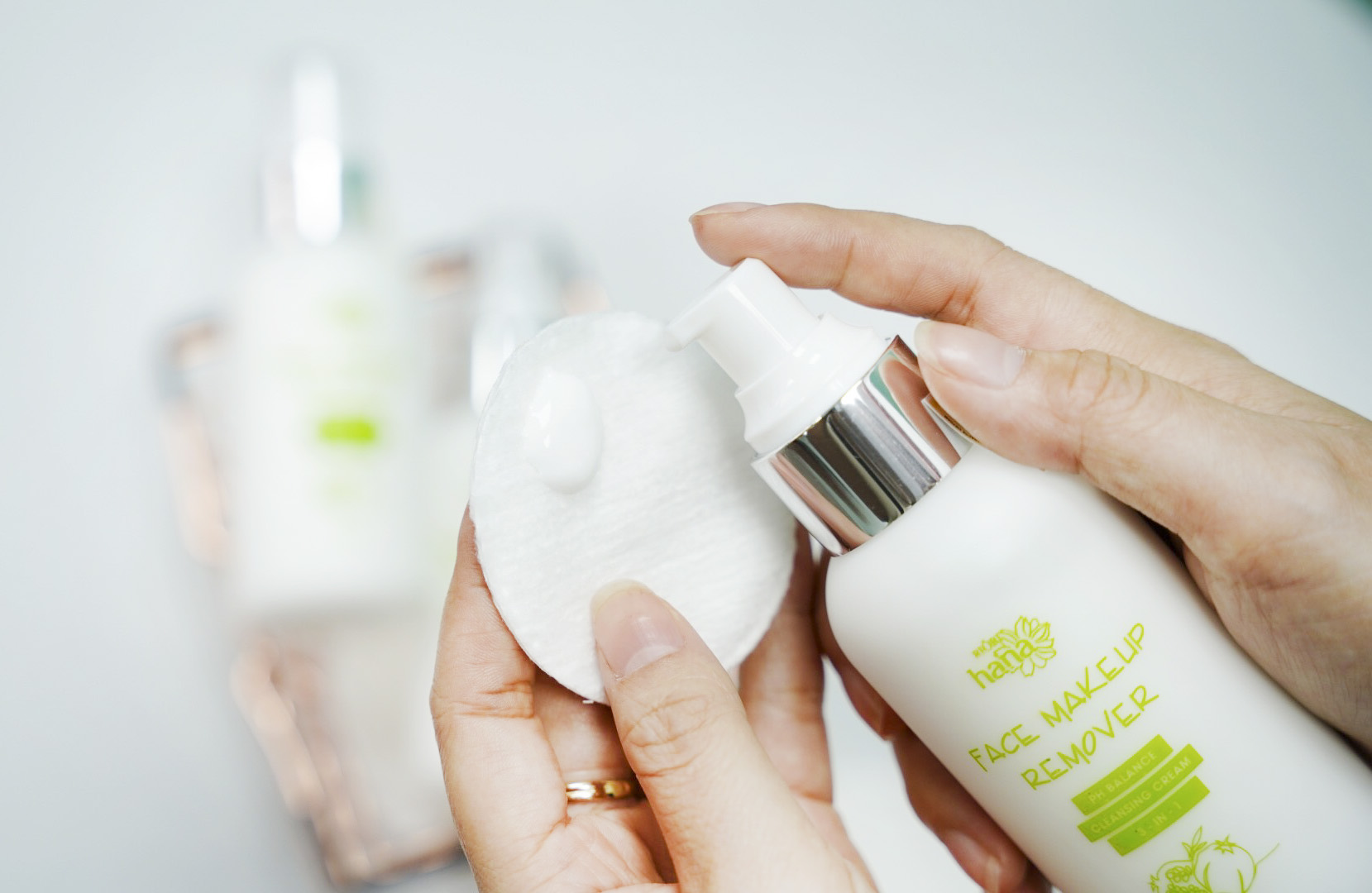 Tẩy Trang Mặt RIORI Face Makeup Remover 120ml (Mẫu mới)