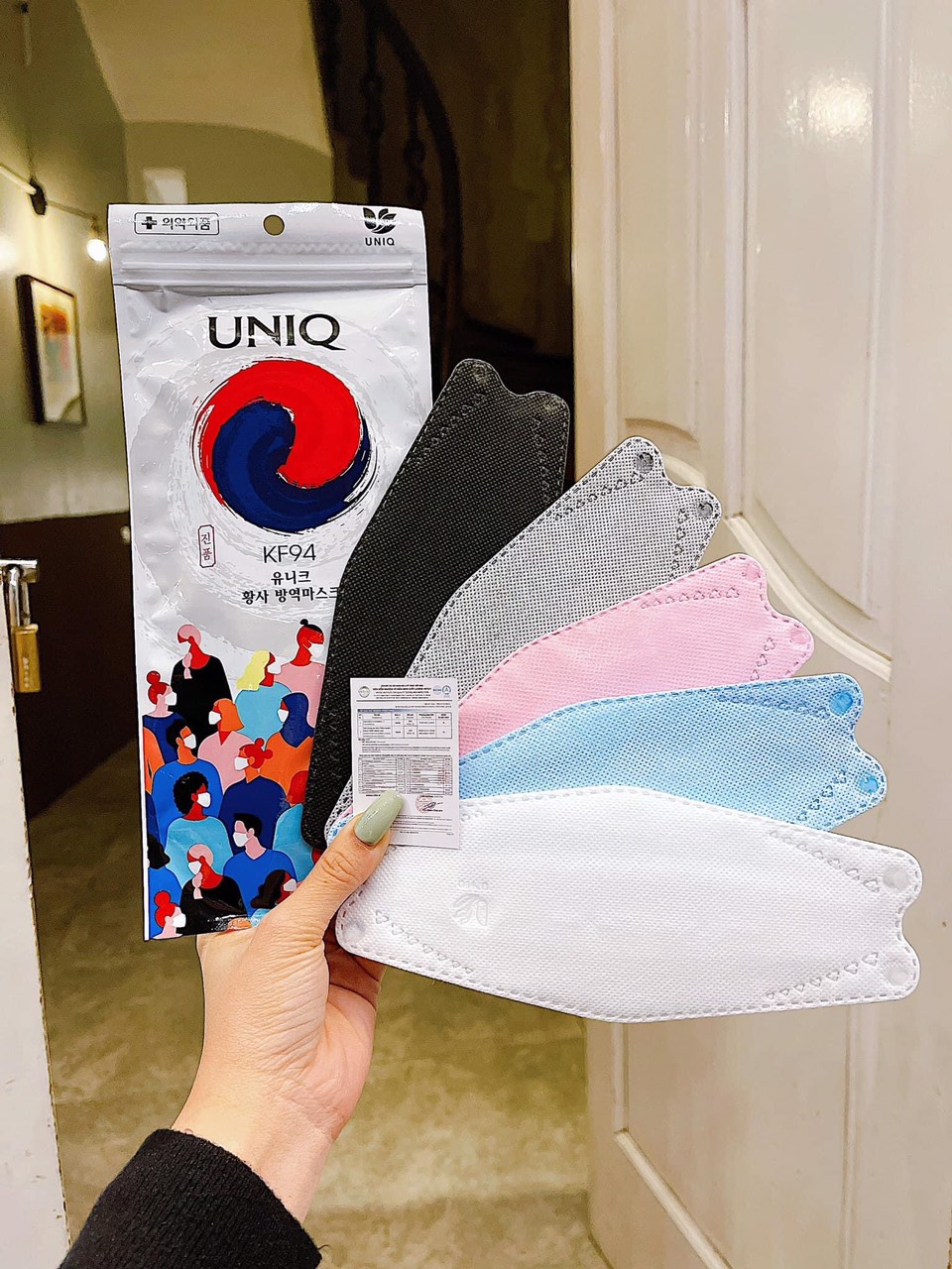 Combo 200 chiếc khẩu trang 4D KF94 chính hãng UNI