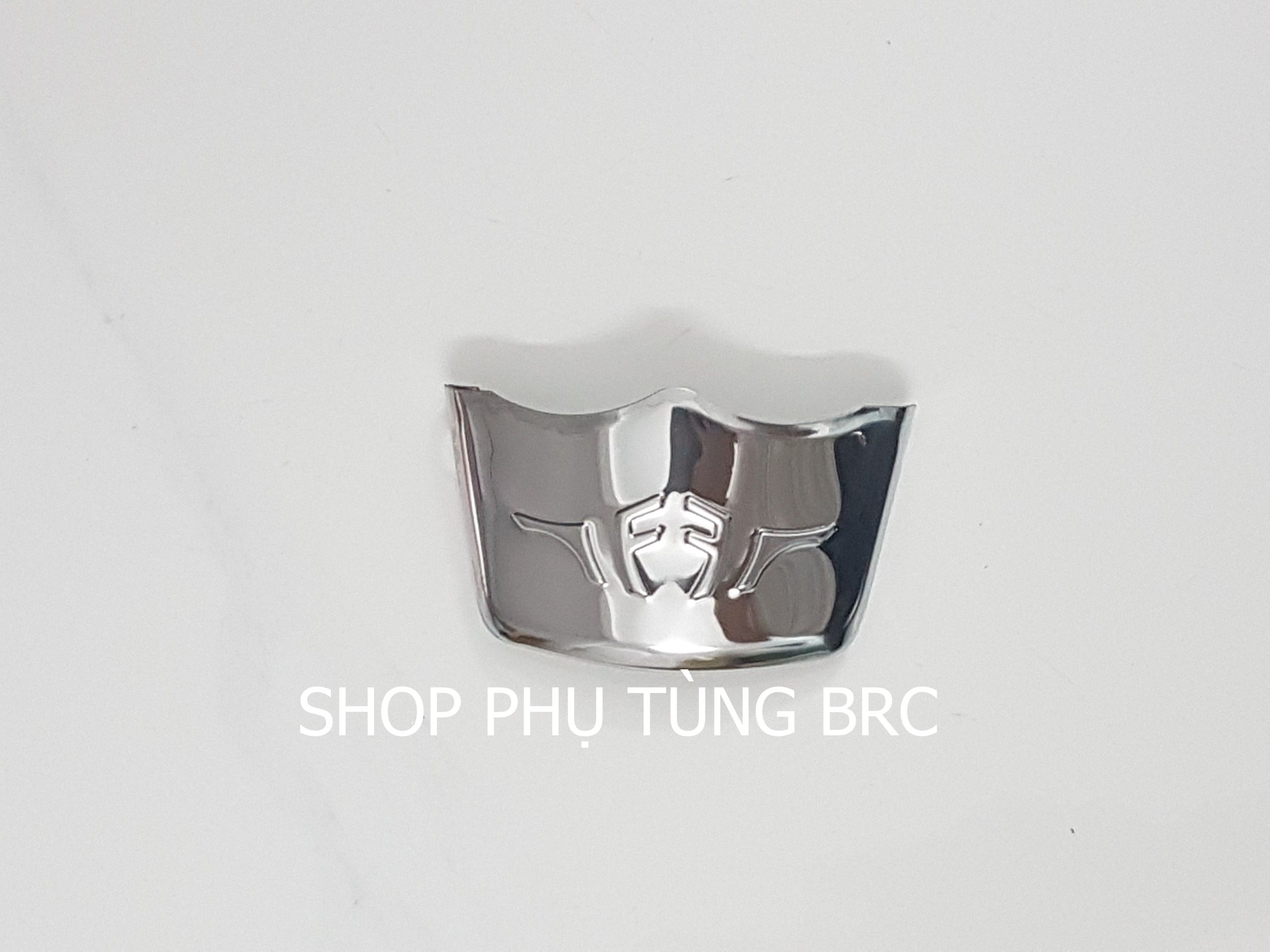 Bộ ốp mỏ dè INOX xe VISION đời 2021.