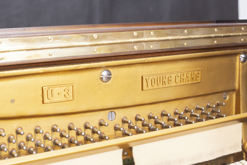 ĐÀN PIANO CƠ CŨ YOUNG CHANG U3F