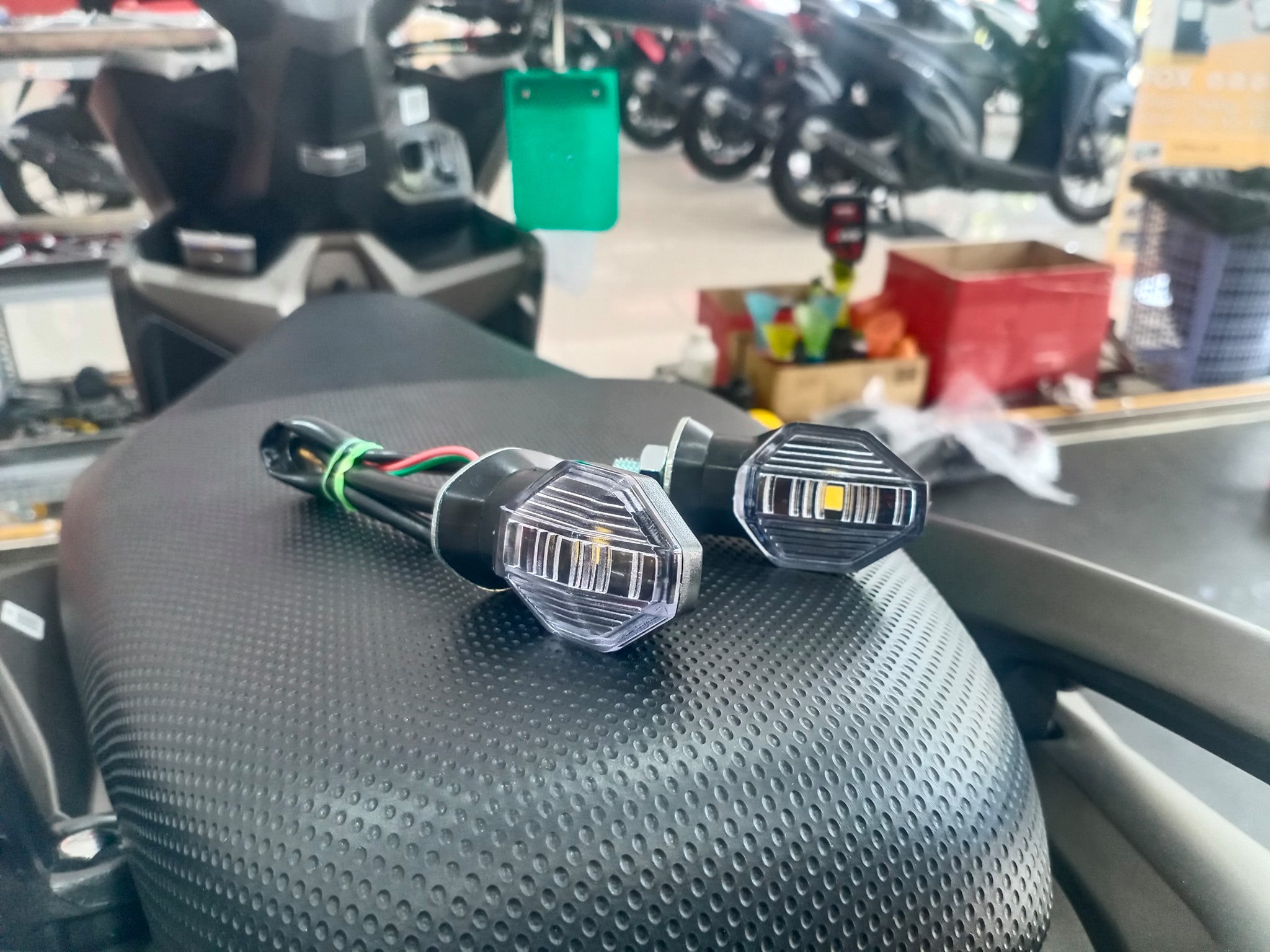Đèn Xinhan Led kiểu ngắn