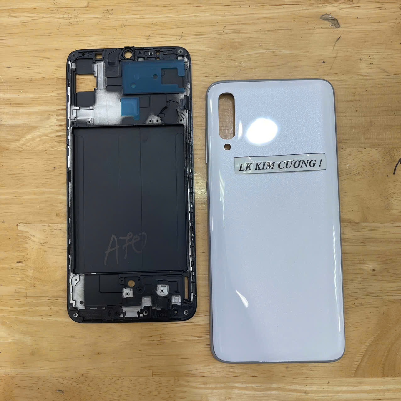 Bộ vỏ samsung a70