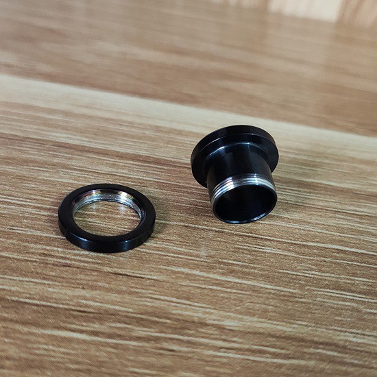 Khuyên nong tai size 12mm màu Đen vành dày
