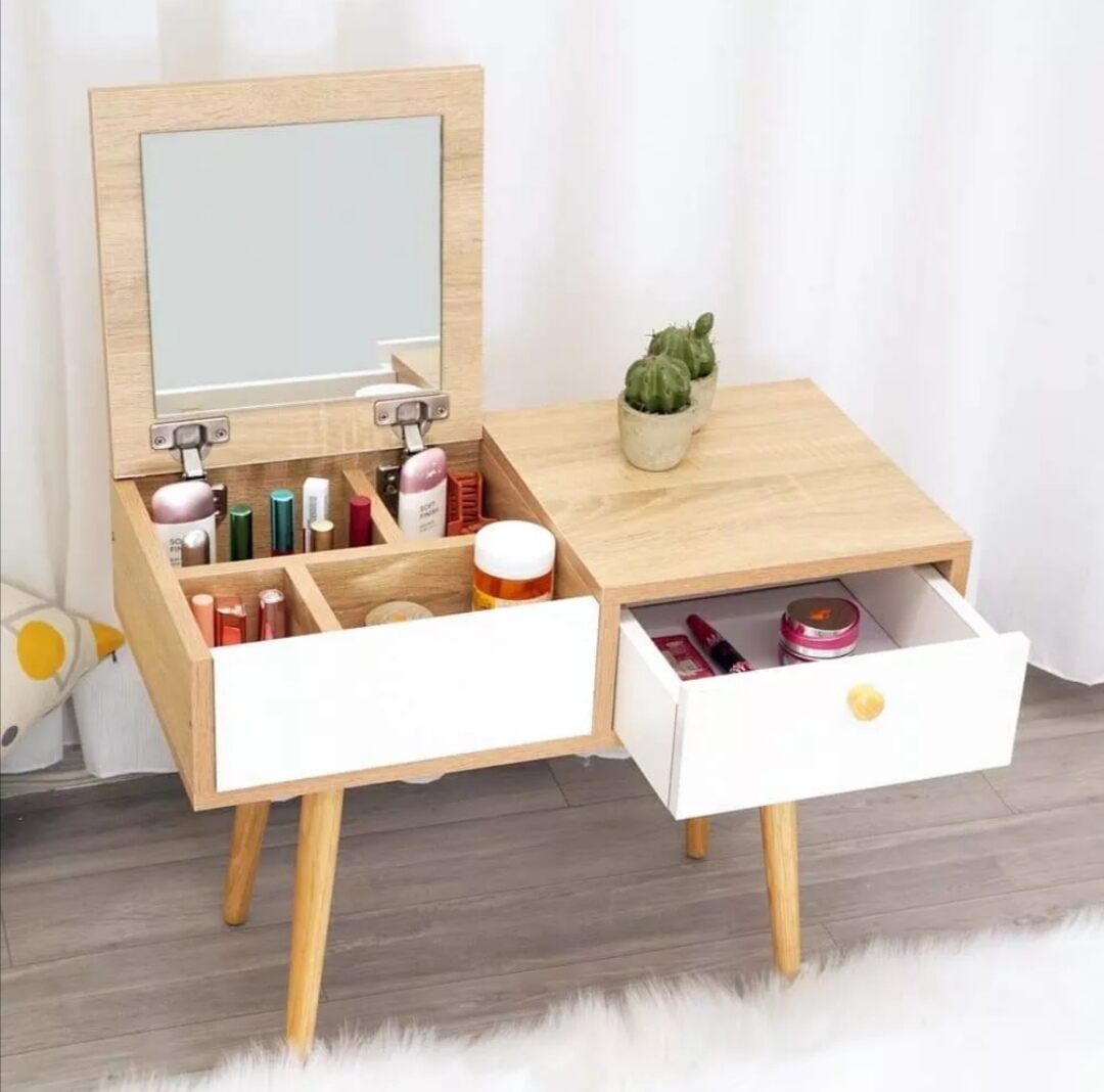 Bàn trang điểm mini ngồi bệt. Kích thước: 60 x 30 x 44 cm. Gỗ MDF cao cấp.phù hợp cho không gian hẹp bảo hành 12 tháng bởi Lotus GolDen_Mall