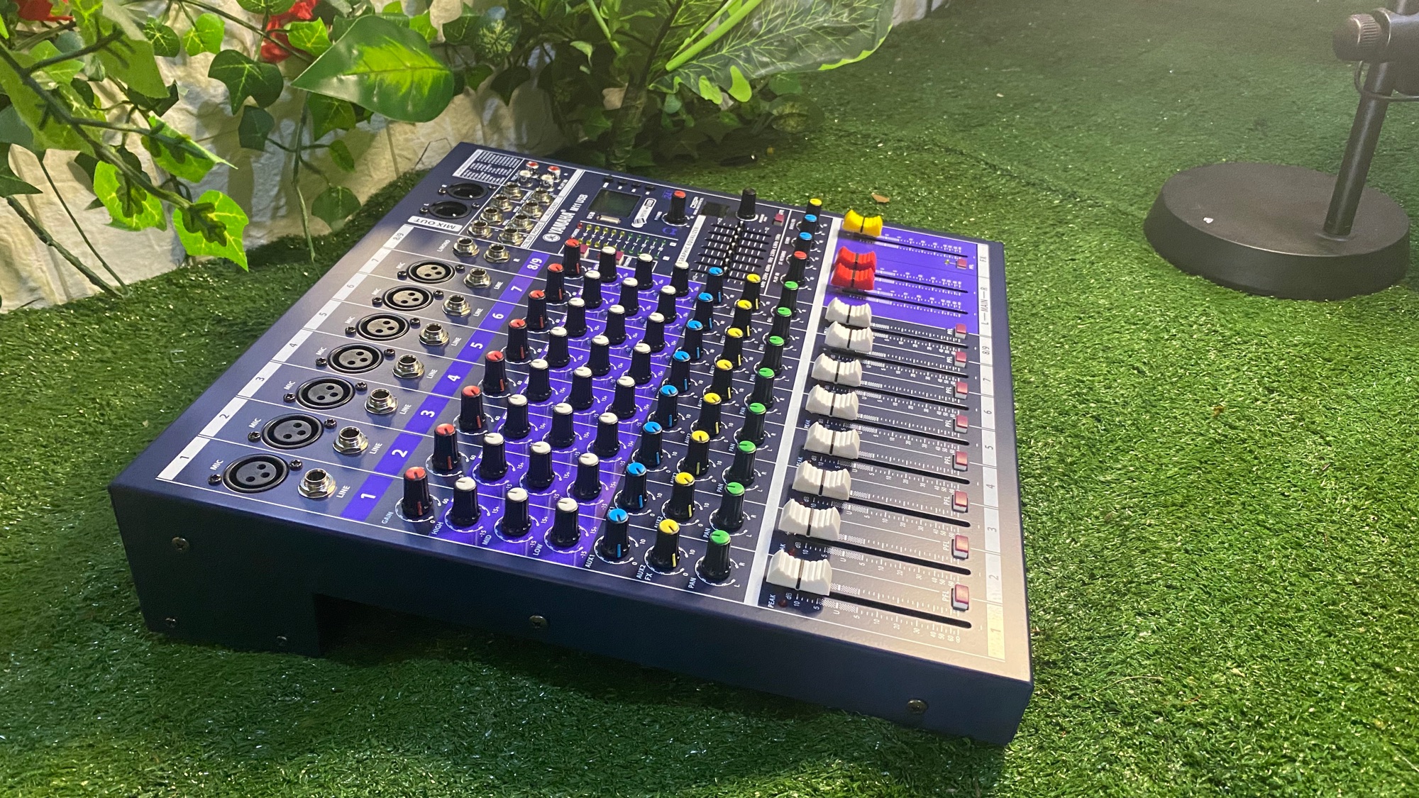 Mixer yamaha M11-99 hiệu ứng