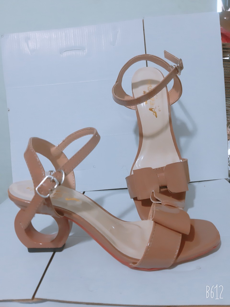Giày cao gót gót còng 7 phân màu cà phê size 33 đến 44