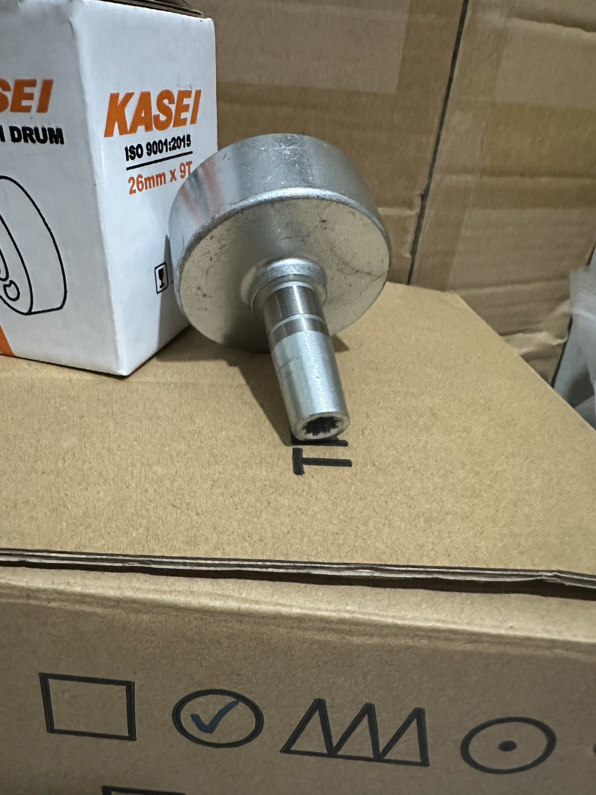 ( KASEI) CHÉN (CHUÔNG)  CHO MÁY CẮT CỎ 2 THÌ. 26MM/28MM - 9 KHÍA
