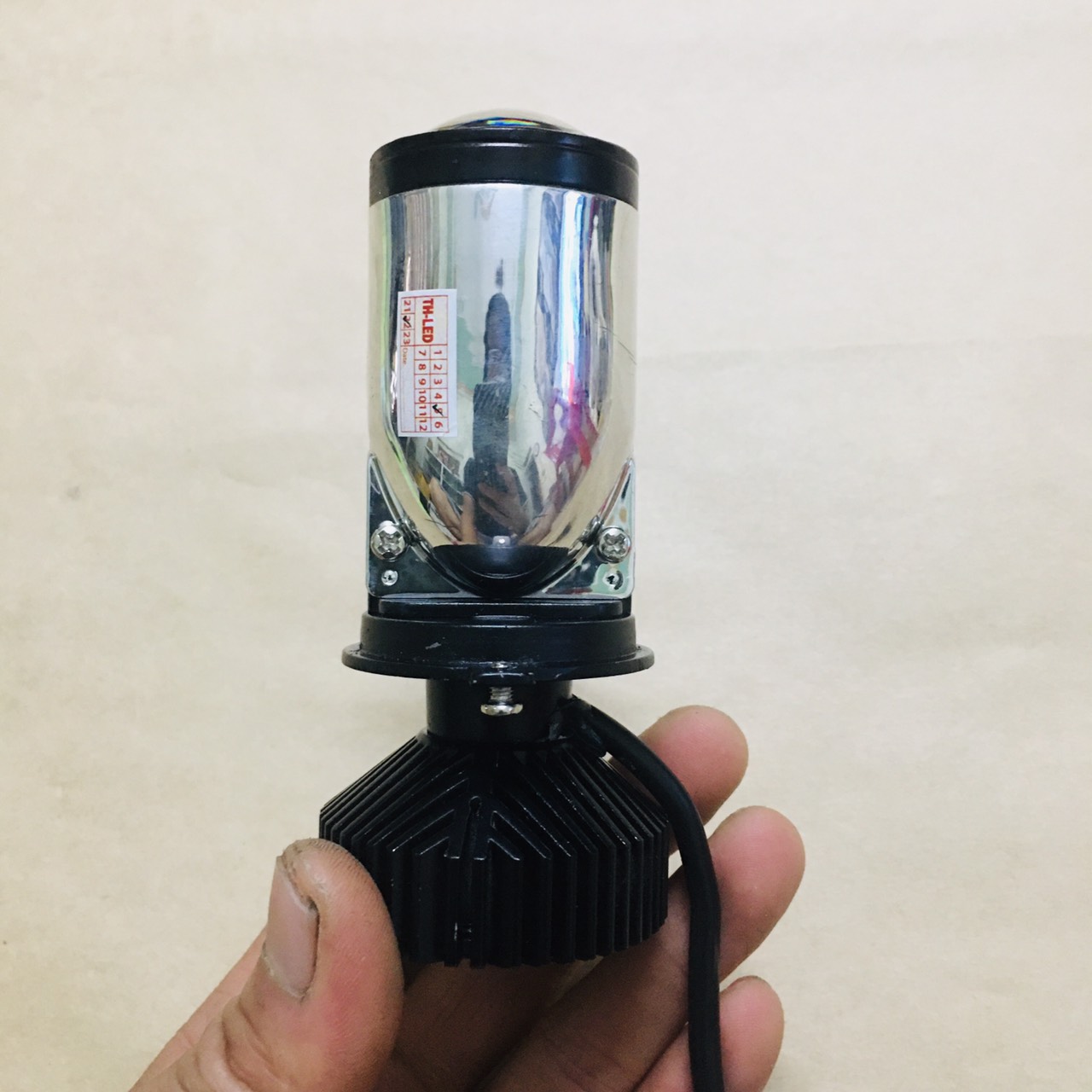 ĐÈN LED BI CẦU MINI T9 BẢN NÂNG CẤP CÓ ỐC CHỈNH