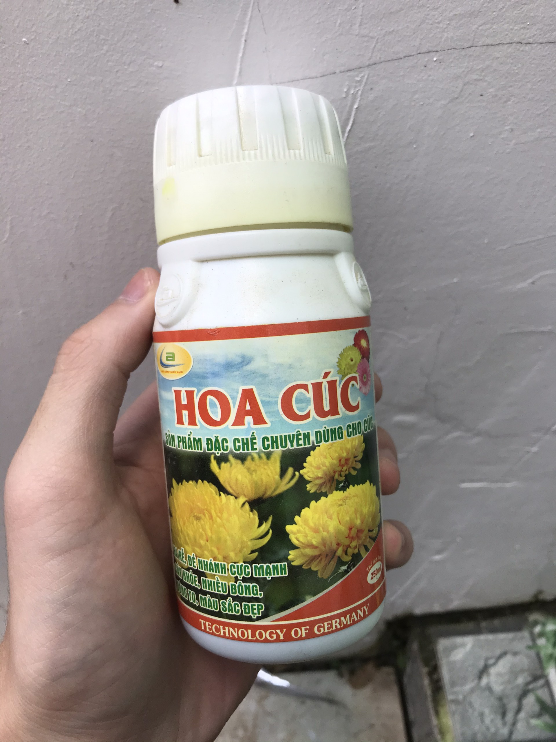 PHÂN BÓN LÁ ĐẠI BÀNG TÍM CHO HOA CÚC 250ML