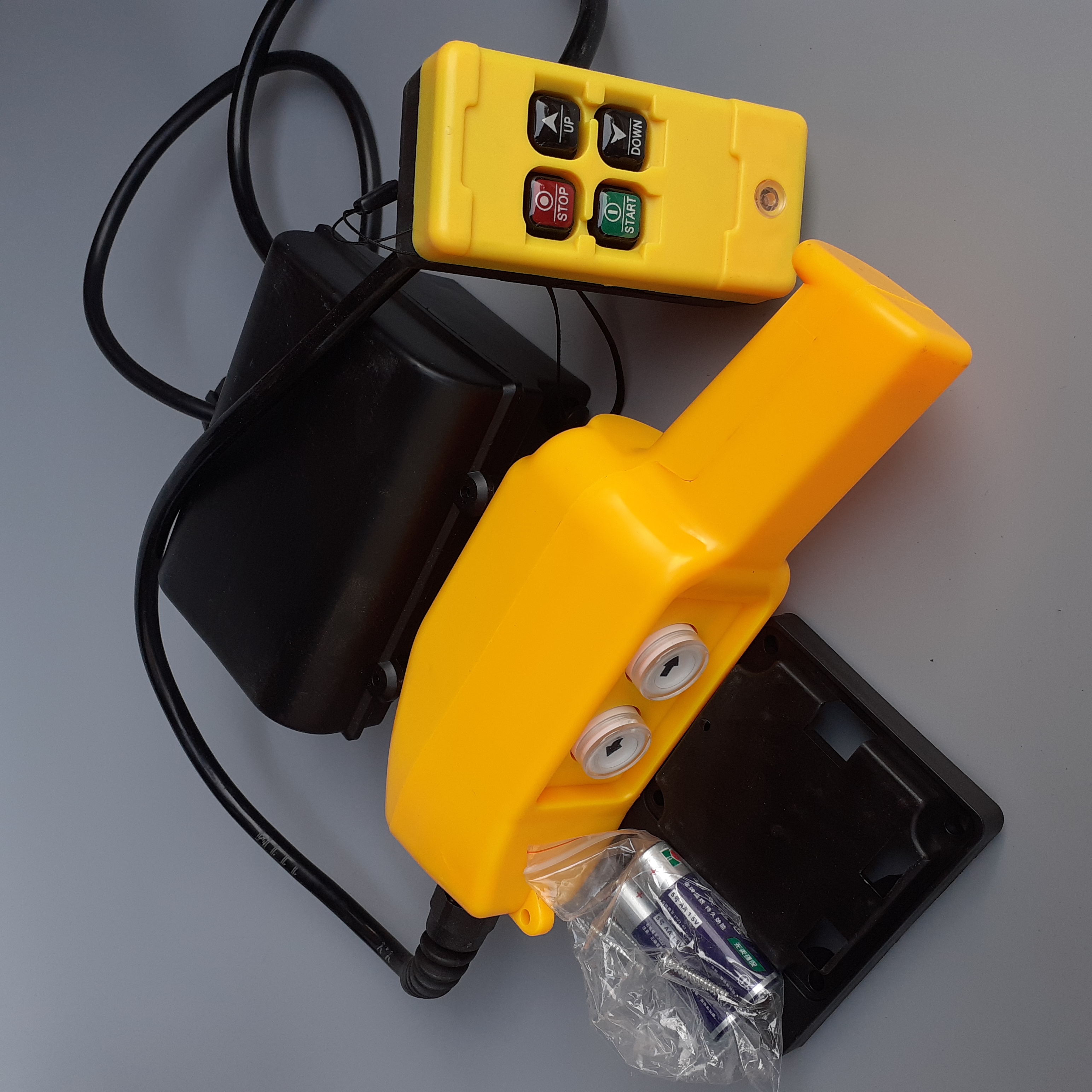 Điều khiển từ xa cho máy tời điện 220v