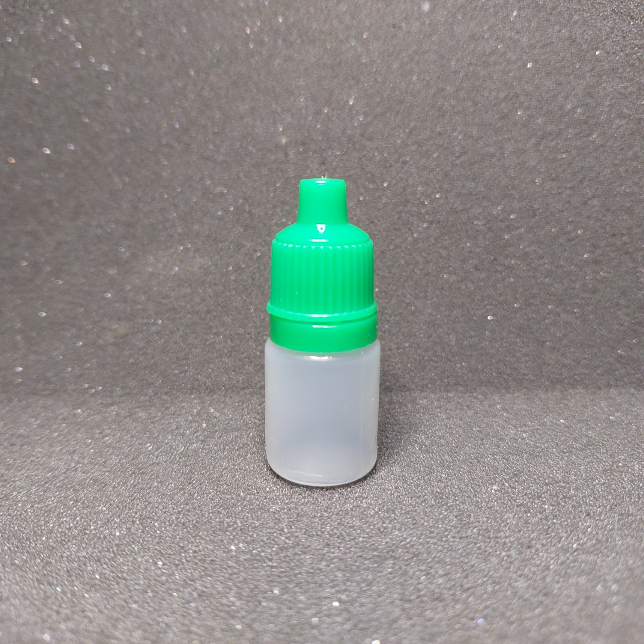 100 Lọ Nhựa 5ml Lọ đựng nước nhỏ mắt bao gồm nắp có garanti