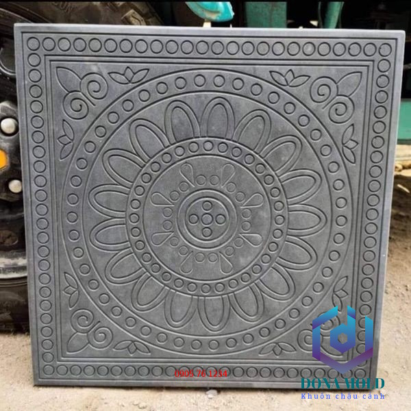 Khuôn đổ gạch lát sân vườn 40 * 40 cm mẫu khuôn MK04