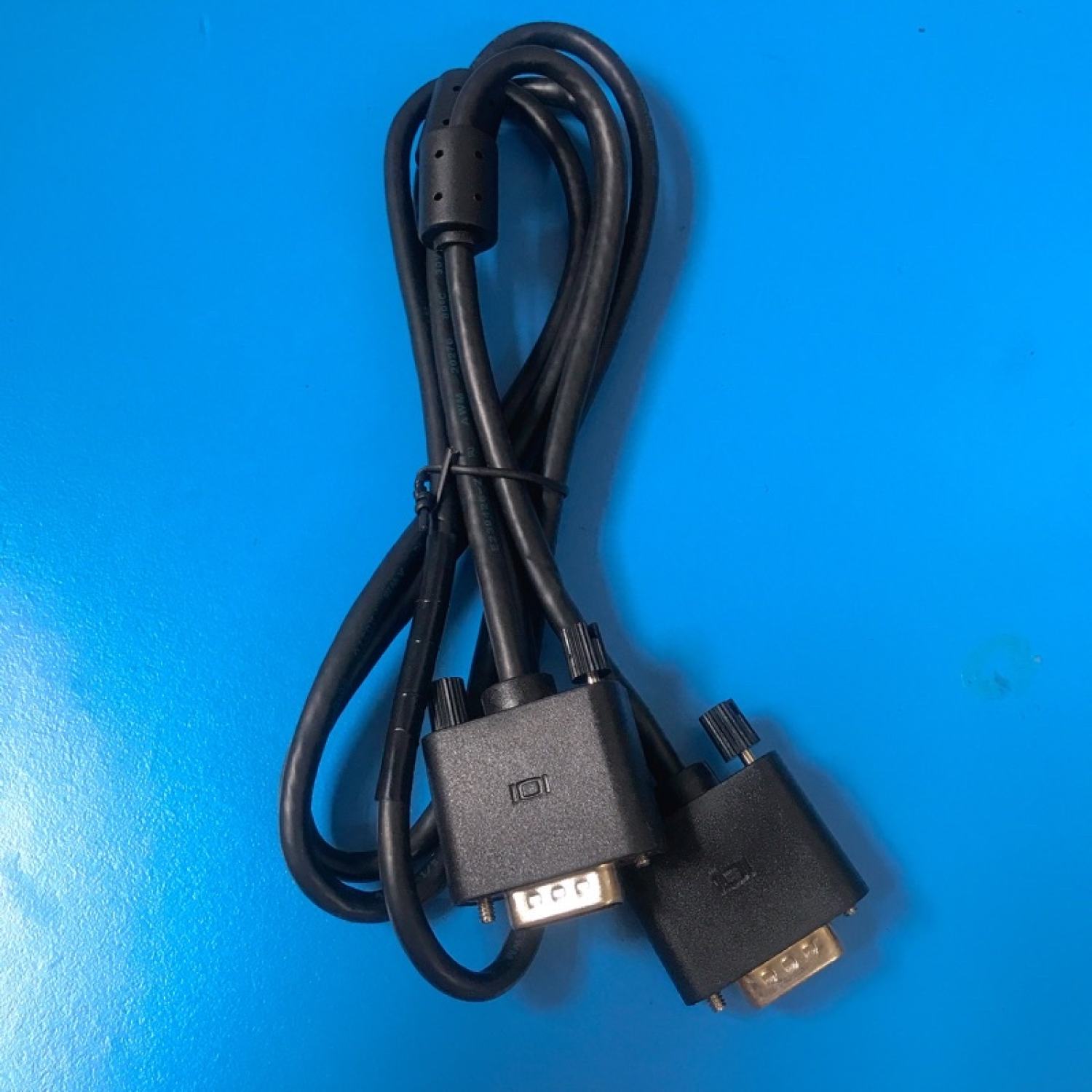 Dây cáp tín hiệu vga dell hp dài 1.5m 1.8m dây cáp kết nối 2 đầu vga dây màn hình máy chiếu tivi