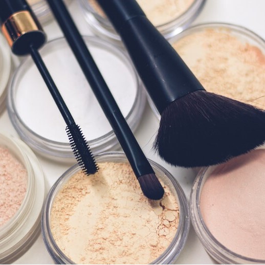 Phấn Phủ Dạng Bột Kiềm Dầu Chacott Finishing Powder 30g